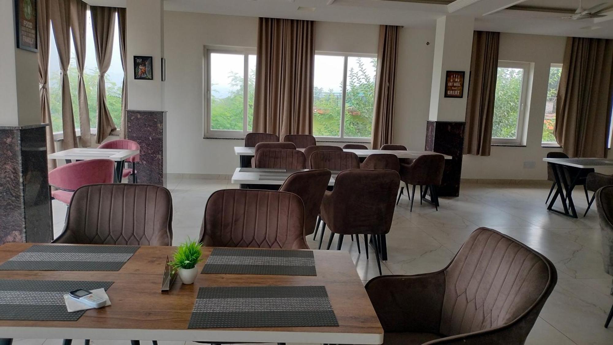 Govind Sagar View Hotel & Restaurant Bilaspur  Exterior photo