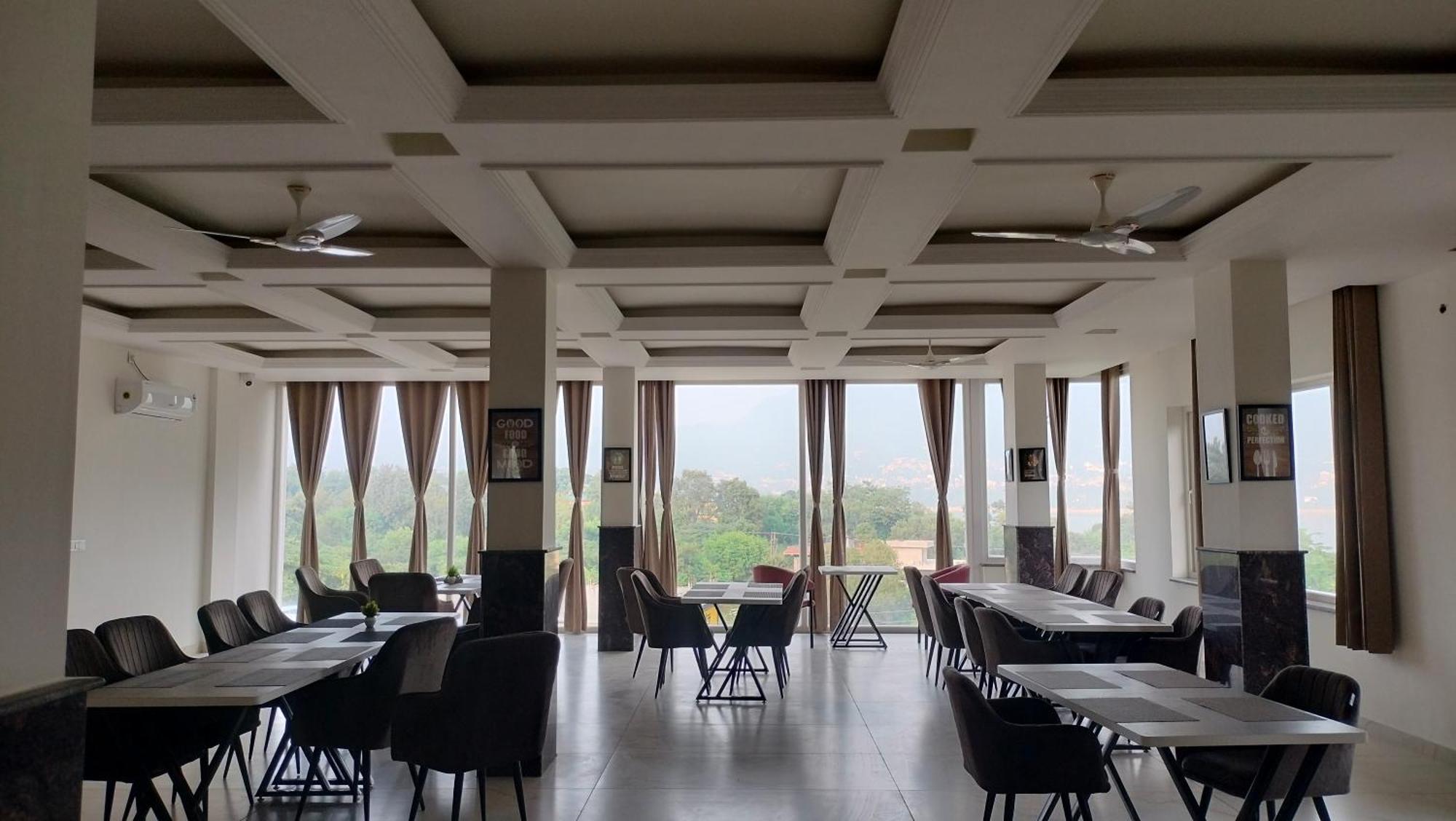 Govind Sagar View Hotel & Restaurant Bilaspur  Exterior photo